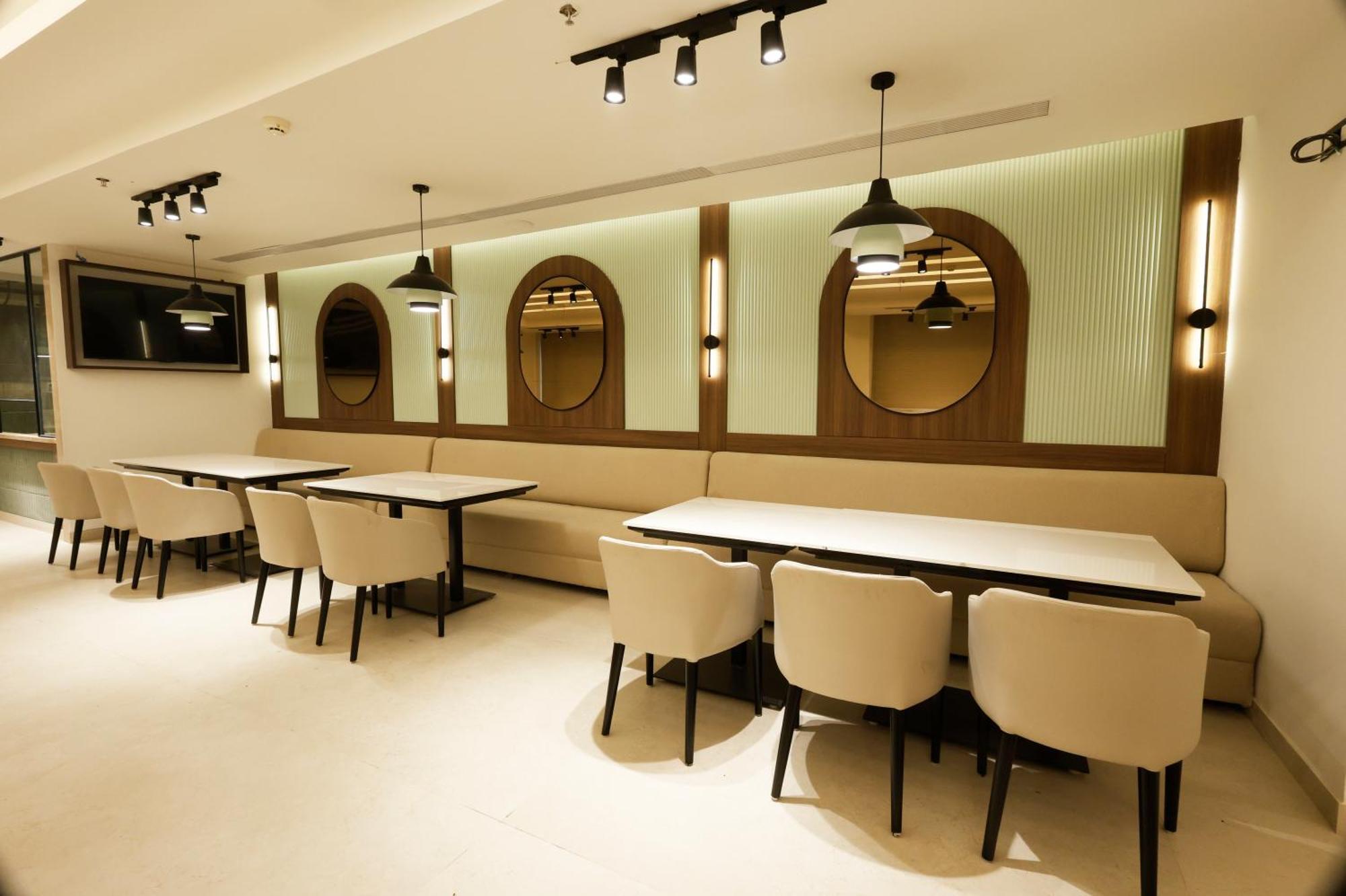 Tulip Inn Zirakpur Dış mekan fotoğraf