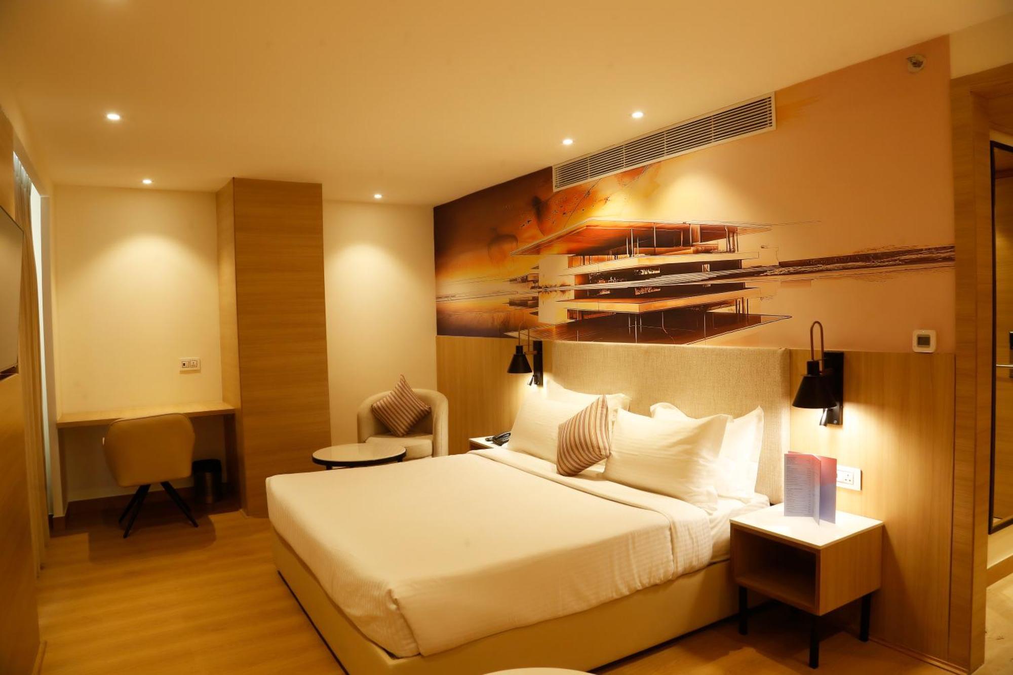 Tulip Inn Zirakpur Dış mekan fotoğraf