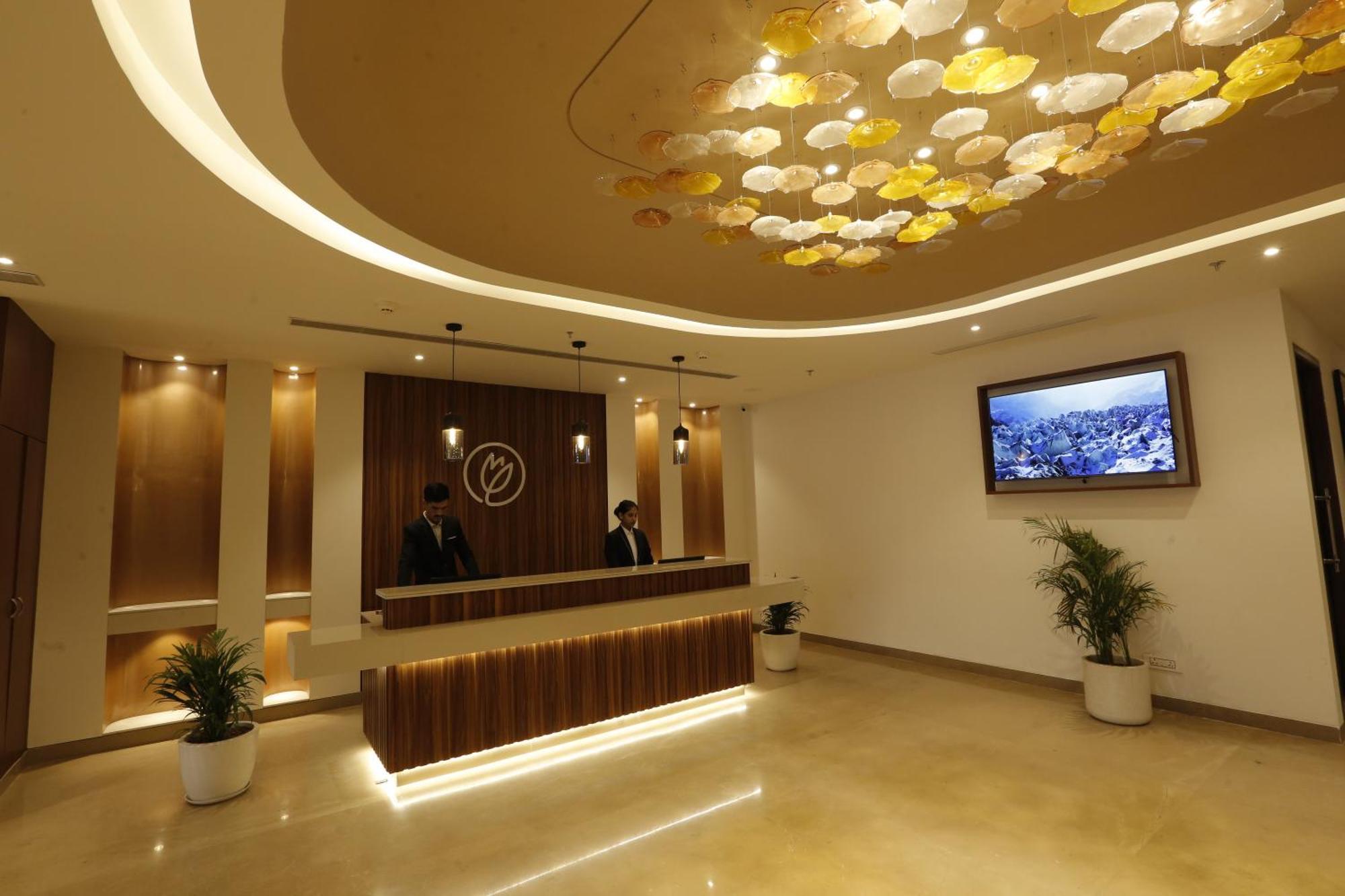Tulip Inn Zirakpur Dış mekan fotoğraf
