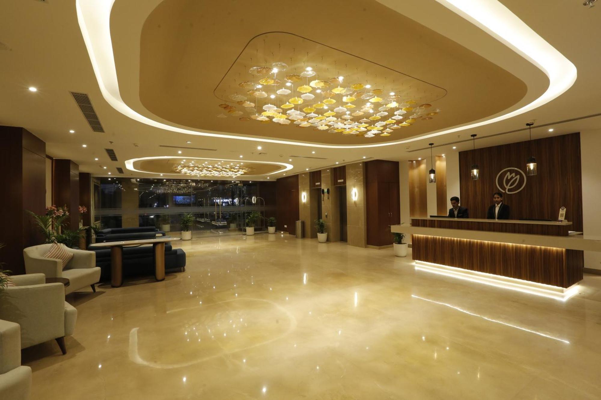 Tulip Inn Zirakpur Dış mekan fotoğraf