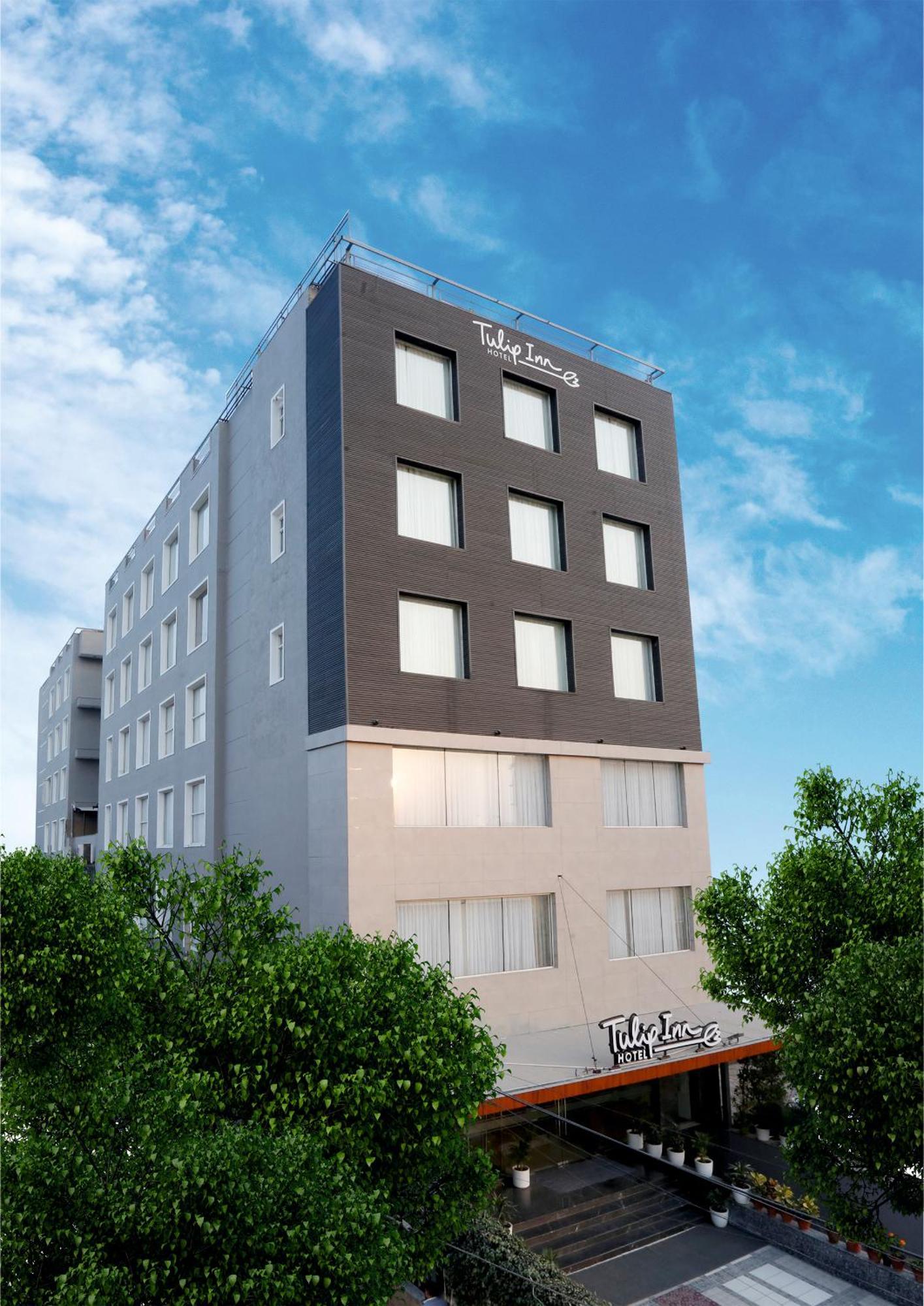 Tulip Inn Zirakpur Dış mekan fotoğraf