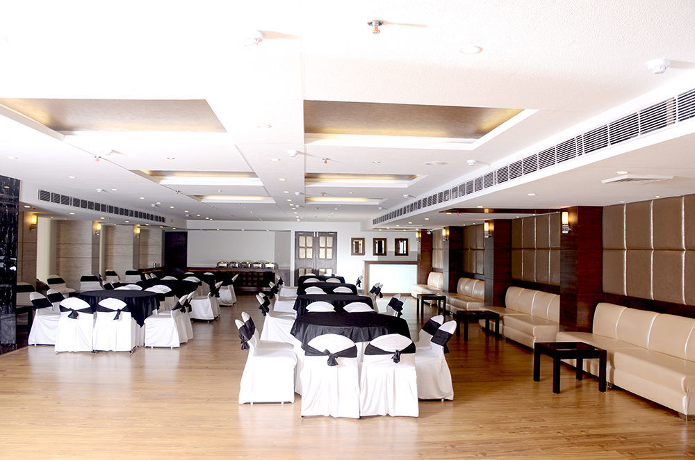 Tulip Inn Zirakpur Dış mekan fotoğraf